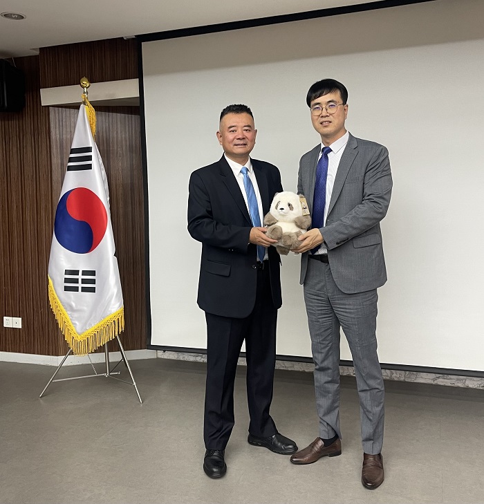 총영사, 섬서성 문화여유청 부청장 면담  